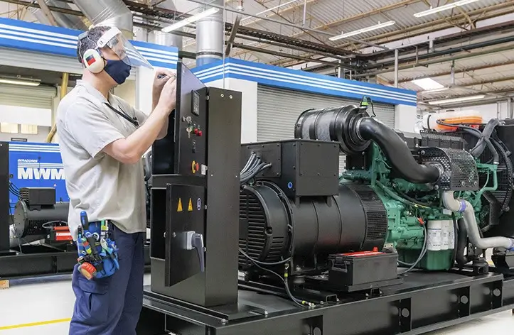 Diesel contaminado: sinais, riscos e como prevenir falhas em grupos geradores